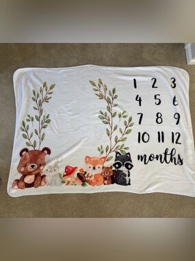 Woodland Animals Monthly Milestone Blanket - White with Brown & Green